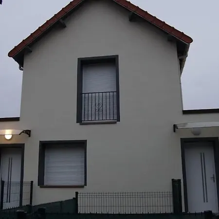 Ferienhaus Maison Calme, Moderne Avec Jardin Et Terrasse