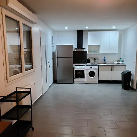 Maison Calme, Moderne Avec Jardin Et Terrasse La Courneuve