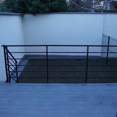 Maison Calme, Moderne Avec Jardin Et Terrasse Ferienhaus La Courneuve